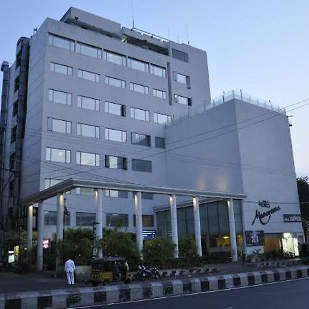 Hotel Manorama Виджаявада Экстерьер фото