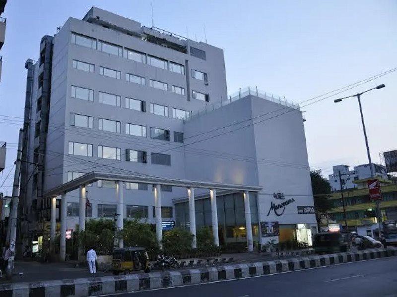 Hotel Manorama Виджаявада Экстерьер фото